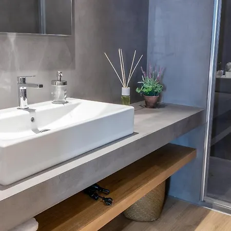 Balmis Plaza لقنت